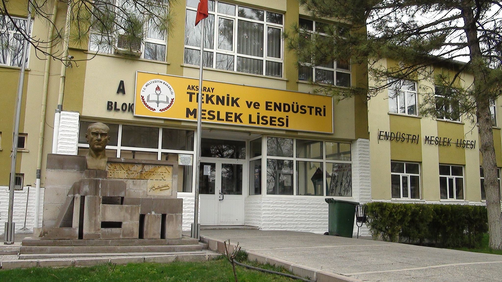 Yoğunluk, Değişiklikler ve Yeni Bir Başlangıç: Okullar Açıldı